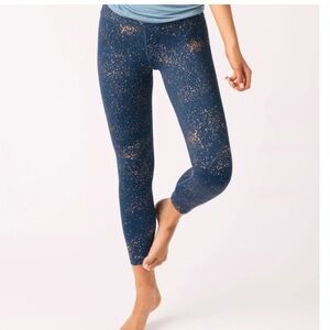 ZYIA Navy Stay Gold Light n Tight Leggings 8-10 (7/8 24”)